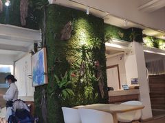 等位区-周三的情书花园餐厅(江北店)