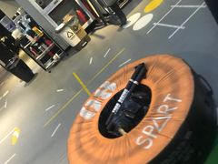 -Freedom Fitness私教健身俱乐部(徐虹北路店)