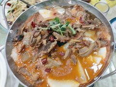 -鹤乡东北菜(崮山路店)