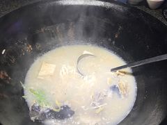 -船梆煮•蒸汽海鲜·炉火烤肉(五四广场店)