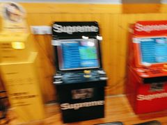 -伯爵·沉浸式超级密室·直营店