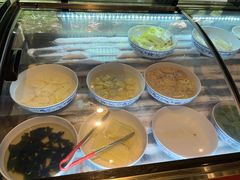 -牛满溢·自助潮汕鲜牛肉火锅(龙汇路店)