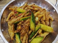 -江城燕子大排档(江汉路步行街店)