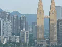 -白象居