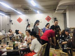 大堂-咏勝锑锅麻辣烫(净居寺路总店)