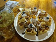 -more than meow吴止猫主题餐厅(承德 中船汇店)