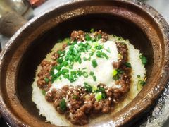 窝蛋牛肉饼煲仔饭-红星光发煲仔饭(文海店)