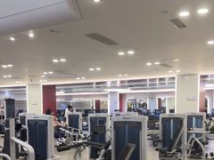 -英派斯健身旗舰店(海信国际中心馆)