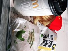 -麦当劳(百荣世贸商城店)