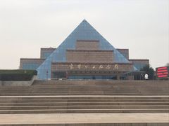 -上海市龙华烈士陵园