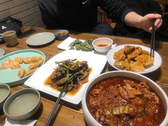 -三姐妹餐厅(曲江店)