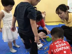 -想象乐创意早教托育中心(殷高西路店)
