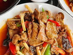 -大众跷脚牛肉馆·非遗传承单位(峨眉山店)