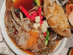 -草家酱蟹炭火烤肉店(珲春南路一店)