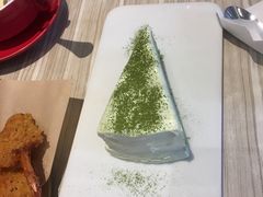-必胜客(证大大拇指店)