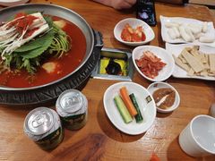 -喇喇排骨火锅·传统韩式脊骨汤(望京西园总店)