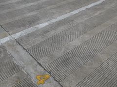 -徐汇日月光地下停车场