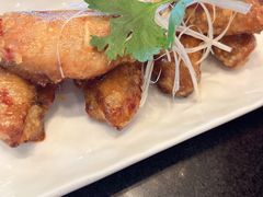 甜辣鸡翅佐以辣蒜汁-WOLFGANG PUCK KITCHEN & BAR(迪士尼小镇店)