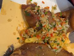 -川流不息·地道川菜·小龙虾(松东路店)