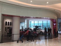 -TESLA 特斯拉(广州天环广场体验店)