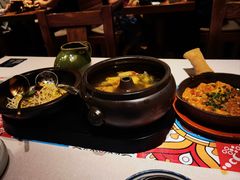 -云海肴·汽锅鸡·云南菜(天山百盛优客店)