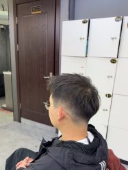 -藤野造型烫发染发