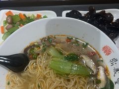 -鼎义丰功夫面(星光大道店)