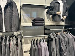 -百年港湾奥特莱斯(香炉礁店)