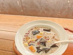 -RUXU入续糖水铺与包(卓悦中心店)