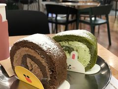 -LINE FRIENDS Garosu-gil Flagship Store
