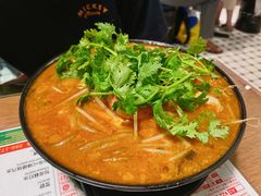 -肥汁米蘭香港米线(定西路店)