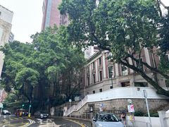 -香港大学