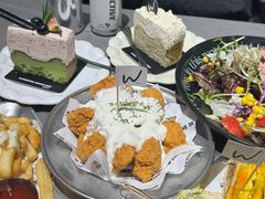 -W COLLECTIVE  DESSERT SHOP
