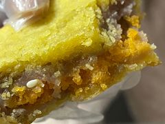蛋黄芋泥酥-鲍师傅糕点(国金街店)