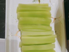 -红鼎豆捞·非遗鲍皇汤火锅(宝丰路店)