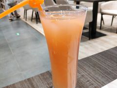-钟书阁(群光广场店)