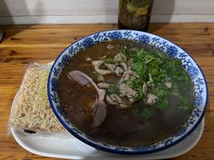 全家福鸭血粉丝汤-叶新小吃店(来凤小区总店)