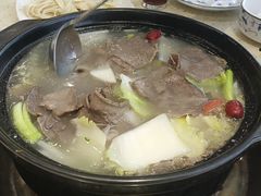 -九寨沟特色牦牛肉汤锅