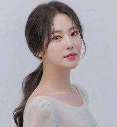 -Eling伊林彩妆·化妆培训(河西奥体店)