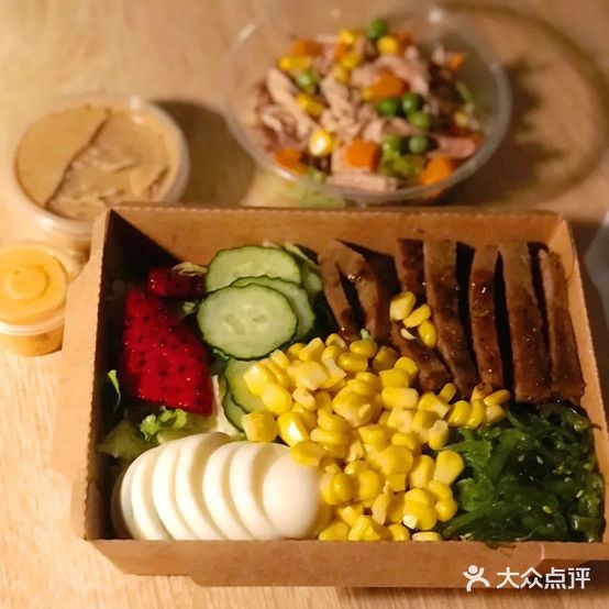 腰精的店轻拾沙拉外卖