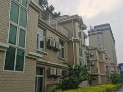 -兴芮温泉度假区