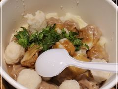 麻酱凉拌馄饨-手劲鱼丸馄饨铺(哈一百店)