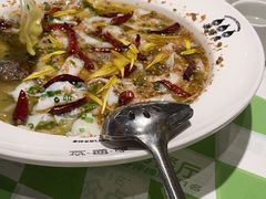 -渔语鱼酸菜鱼新川菜(来福士店)