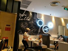 大堂-必胜客(武汉欢乐谷店)