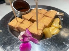 炸豆腐配特色酸甜菜梗-芽笼芽笼新加坡餐厅(环球港店)