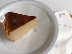 巴斯克烤芝士-素咫咖啡CLIFEROSE