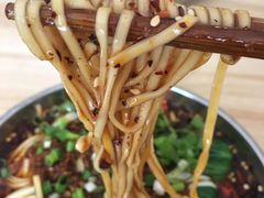 酸酸辣辣面-张飞牛肉(观前街店)
