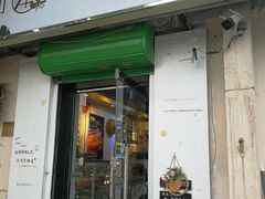 -津椰本·海南正宗椰奶清补凉(店一店)