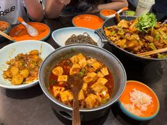 -川流不息·地道川菜·小龙虾(松东路店)