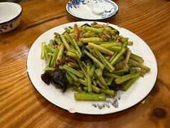 -美顺香食府鱼头老店(雪野湖店)